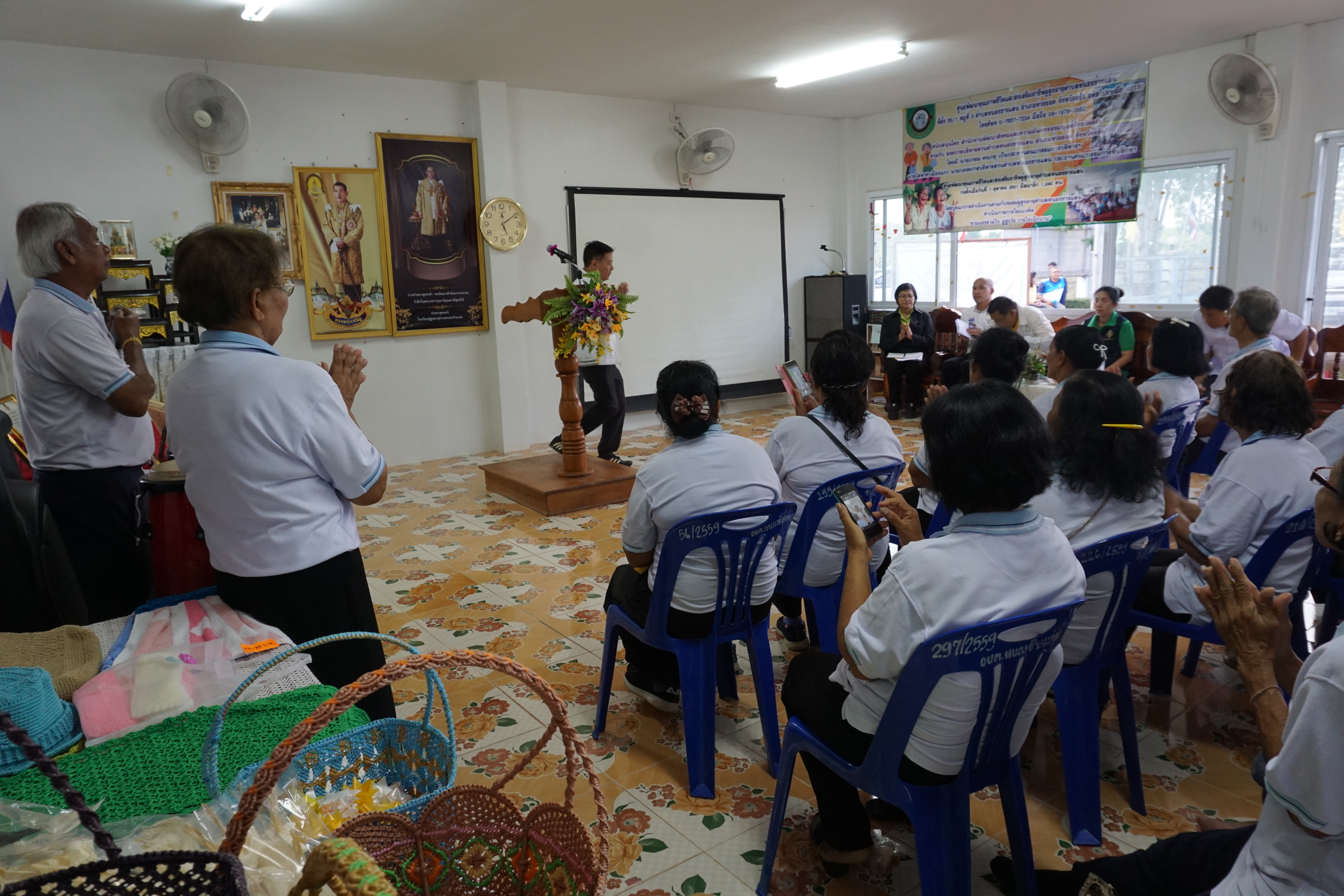 ผู้ว่าราชการจังหวัดตรัง เยี่ยมชม โรงเรียนผู้สูงอายุตำบลหนองช้างแล่น